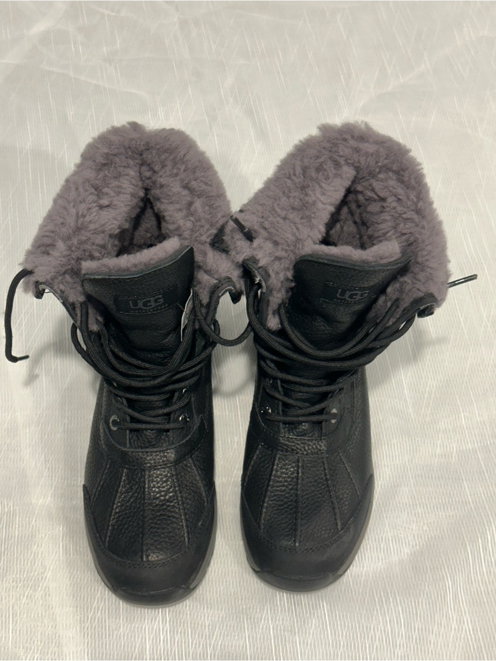 UGG Women’s Adirondack Boots Black Leather Lace-Up Winter